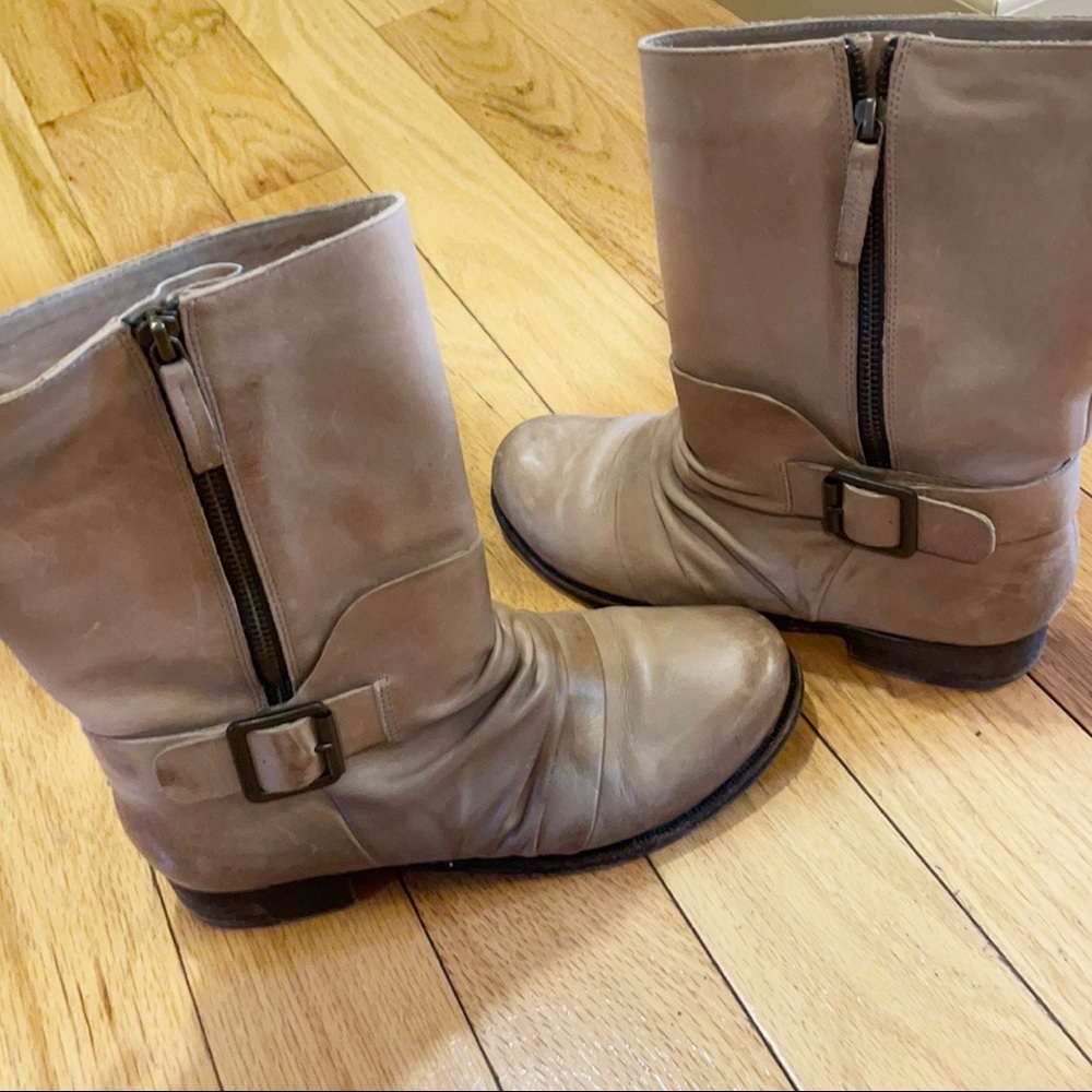 COPY - Vince Camuto Light Tan Rustic Short boots
